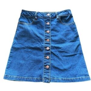Forever 21 Blue Denim Skirt Size 26 (Small)